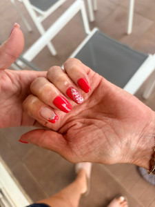 Photo de galerie - Pose de vernis semi permanent et déco 