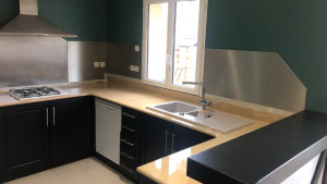 Photo de galerie - Montage cuisine peinture sol cuisine etc 