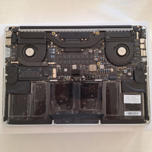 Photo de galerie - Changement batterie Macbook Pro
