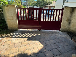 Photo de galerie - Pose portail battant 