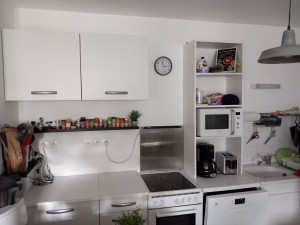 Photo de galerie - Montage et pose d une cuisine
avec création étagère sur mesure 