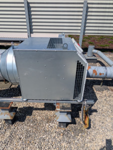 Photo de galerie - Remplacement d'un caisson d'extraction d'air HS par un nouveau et son branchement électrique