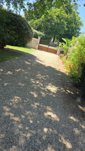 Photo de galerie - Allé nettoyer, désherber, couper et ratisser 