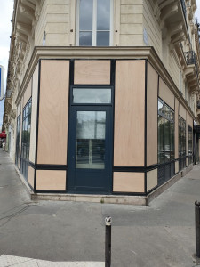Photo de galerie - Réparation de décoration de façade en bois avec moulure