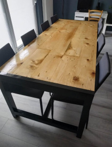 Photo de galerie - Création d'une table 10 couverts