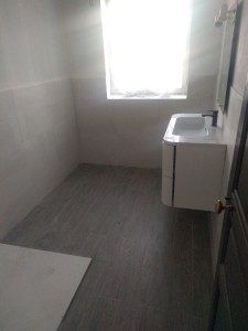 Photo de galerie - Refection complete d'une salle de bain plomberie electricite isolation carrelage