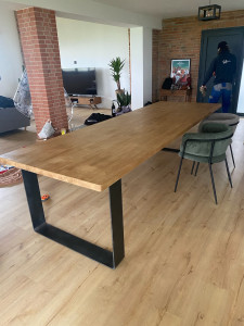 Photo de galerie - Pied de table 