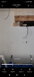 Photo de galerie - Après le finition de peinture je suis en train de poser la prise électrique