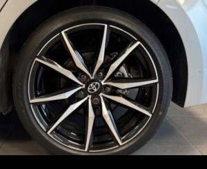 Photo de galerie - Nettoyage jantes et pneus