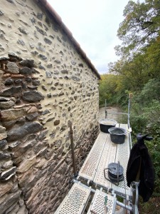 Photo de galerie - Joint mur en pierre chaux