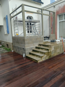 Photo de galerie - Pose d'une véranda 
