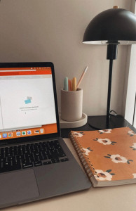 Photo de galerie - Mon espace de travail à distance