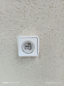 Photo de galerie - Bonjour 

Pose et raccordement d une prise de courant renforcée pour un Véhicule Électrique avec sa protection au tableau électrique suivant les préconisations de la norme en vigueur NFC 15100
Client très satisfait du travail propre et professionnel 