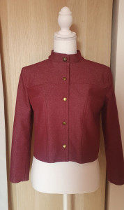 Photo de galerie - Veste en jean bordeaux faite main
