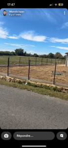 Photo de galerie - Réalisation de pose de clôture, rigide, gris, anthracite, thermaux laqués  avec soubassement en 1,98 m