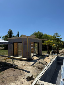 Photo de galerie - Construction local piscine ossature bois 