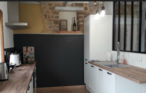 Photo de galerie - J’ai fait le ménage dans la cuisine en nettoyant toutes les surfaces, en lavant l’évier, en rangeant la vaisselle et en dépoussiérant