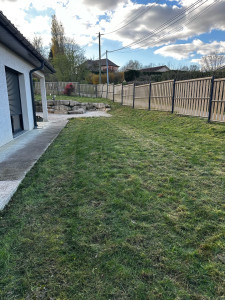 Photo de galerie - Tonte de pelouse sur la commune dé Villefranche sur Saône. CLIENT SATISFAIT !