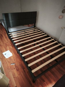 Photo de galerie - Montage d'un lit 