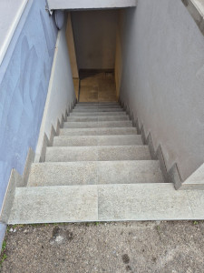 Photo de galerie - Escalier extérieur plus plinthe 