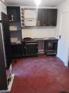 Photo de galerie - Montage d’une cuisine
