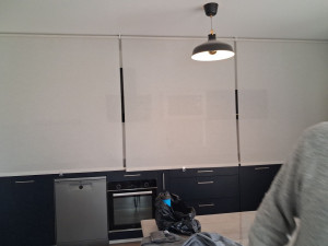 Photo de galerie - Fixation store