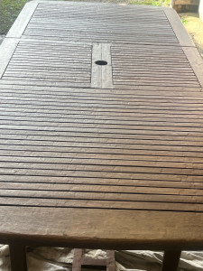 Photo de galerie - Remit en état une veille table de jardin. 