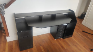 Photo de galerie - Montage bureau.