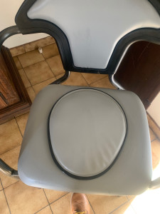 Photo de galerie - Nettoyage chaise garde robe