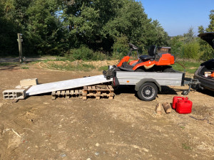 Photo de galerie - Tonte jardin, débroussaillage, entretien haie et potager
