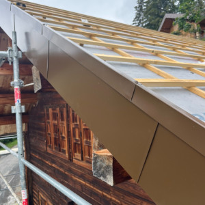 Photo de galerie - Remplacement toiture, habillage de planche de rive