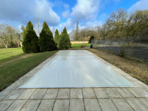 Photo de galerie - Nettoyage terrasse plus la bâche à barre de la piscine 