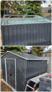 Photo de galerie - Pose du toit sur un abri de jardin et installations des portes.