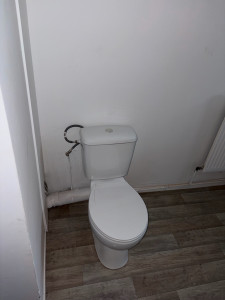 Photo de galerie - Installation toilettes 