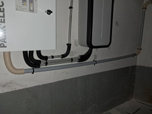 Photo de galerie - Montage de bornes électriques 