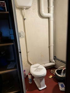 Photo de galerie - J ai changé complètement ce wc avec le découpe des tuyaux 