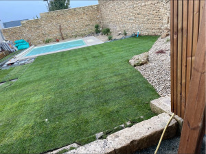 Photo de galerie - Pause de pelouse en plaques 