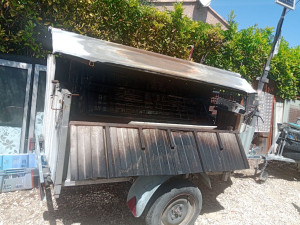 Photo de galerie - Remorque a mechoui . 