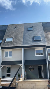 Photo de galerie - Traitement Complet Toiture (Demoussage, Nettoyage, Anti Mouse et Hydrofuge coloré 