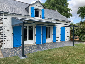 Photo de galerie - Pose d’une pergola toile 