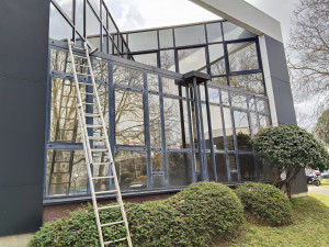 Photo de galerie - Bricolage et multi services