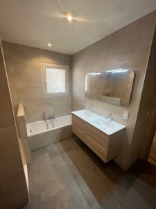 Photo de galerie - Rénovation d’une salle de bain de A à Z 
