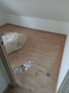 Photo de galerie - Parquet flottant dans 2 chambre et un couloir 