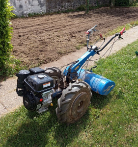 Photo de galerie - Préparation de jardin 