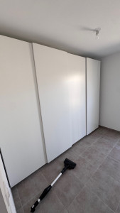 Photo de galerie - Dressing IKEA PAX avec porte coulissante 