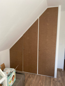 Photo de galerie - Porte de placard en soupente