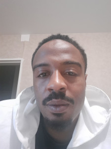 Photo de galerie - Disponible tous les jours très ponctuel et sérieux je suis la pour vous