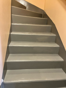 Photo de galerie - Rénovation en peinture escalier d’intérieur, peinture pro