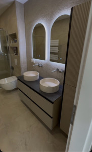 Photo de galerie - Salle de bain complètement rénové 