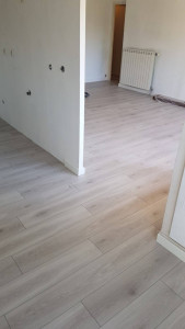 Photo de galerie - Pose sol stratifié